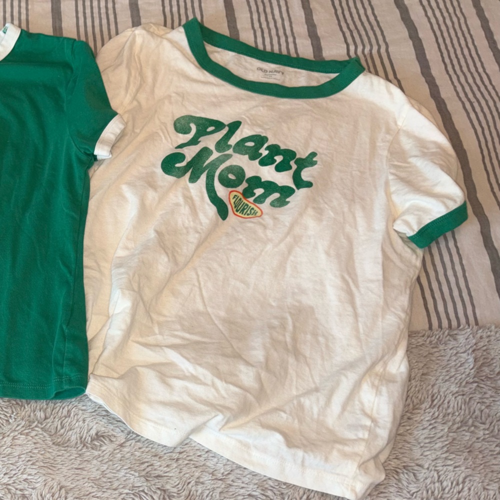 Old Navy ‘Plant Mom' White & Green Ringer Tee